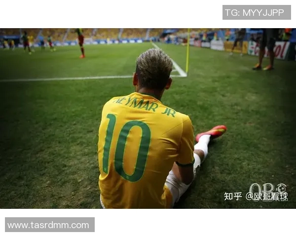 变身足球明星内马尔的精彩瞬间与成长历程视频分享